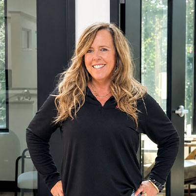 Kirsten Darby – Operations Manager